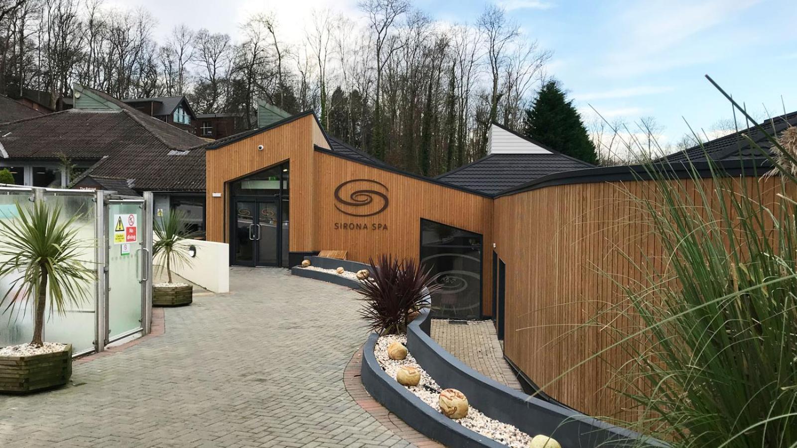 Spacious Primrose Lodge For 6 With Hot Tub At A Spa Resort Chudleigh Exterior photo